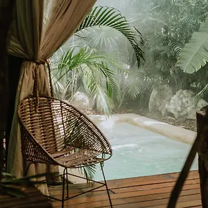 ***** Apartahotel Copal México